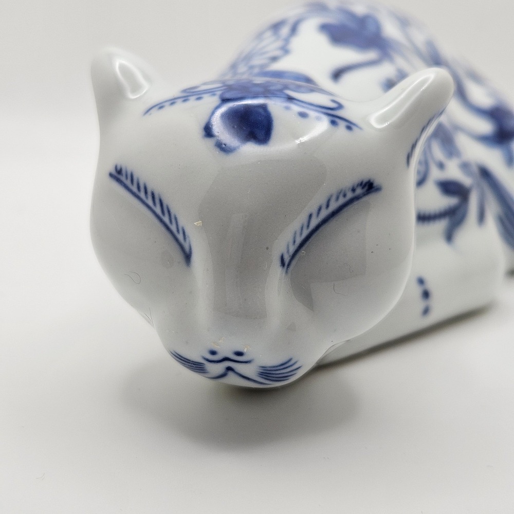 Vintage Seymour Mann‎ China Blue Porcelain Cat Figurine Floral Delft Style - Picture 3 of 10